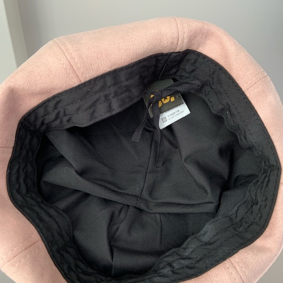 beret hat - Picture 3 of 3